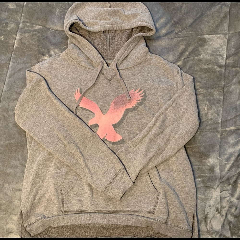 Gray American eagle sweatshirt